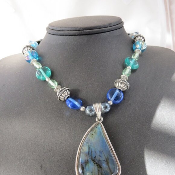 Labradorite Set in Sterling Silver Pendant with Silvertone and Glass Beads - Picture 3 of 6